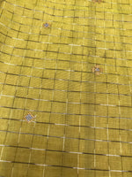 Load image into Gallery viewer, Weave texture close-up on mayur cotton saree
