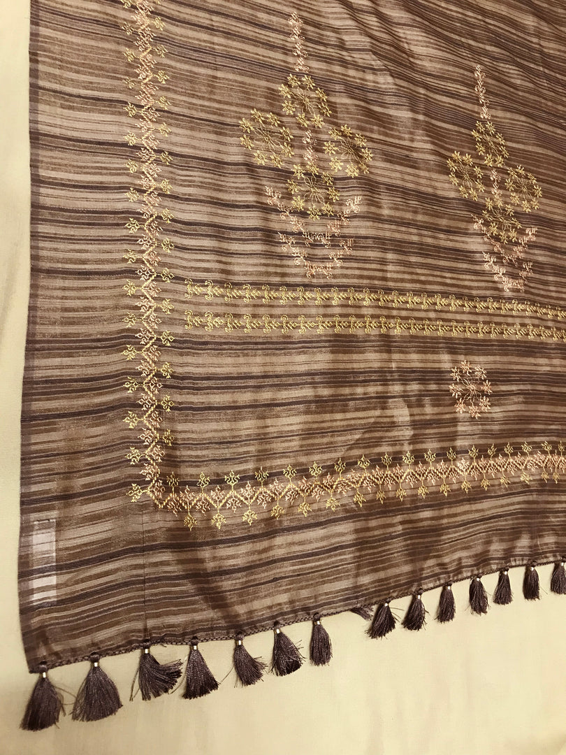 Pallu detail showing striped weave in parijat saree