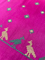 Load image into Gallery viewer, Leaf mayur blouse side angle highlighting embroidered motif
