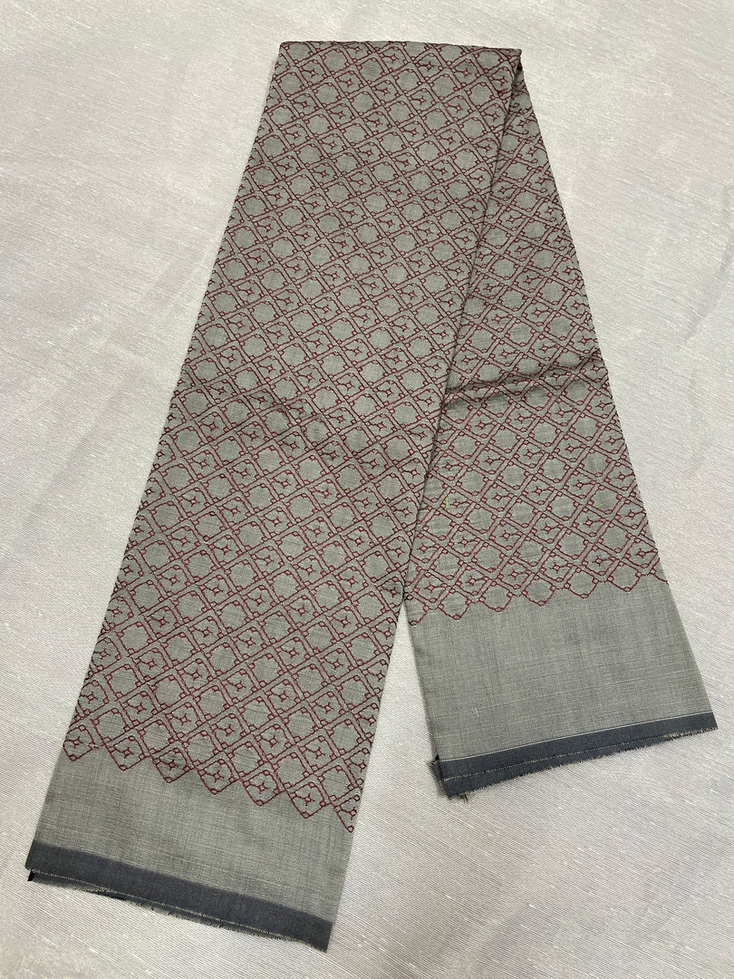 Brownish grey jaali kasuti blouse sleeve embroidery detail