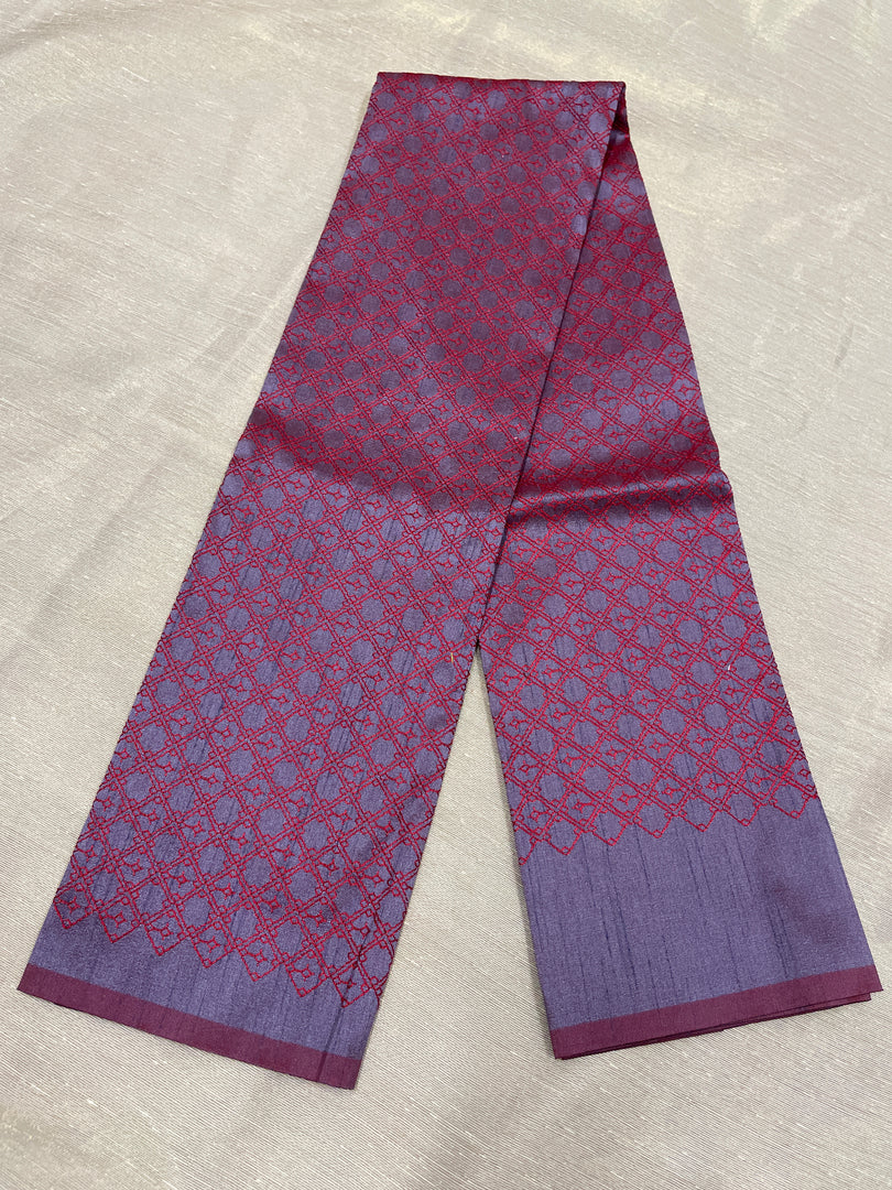 Purple jaali kasuti blouse sleeve embroidery close-up