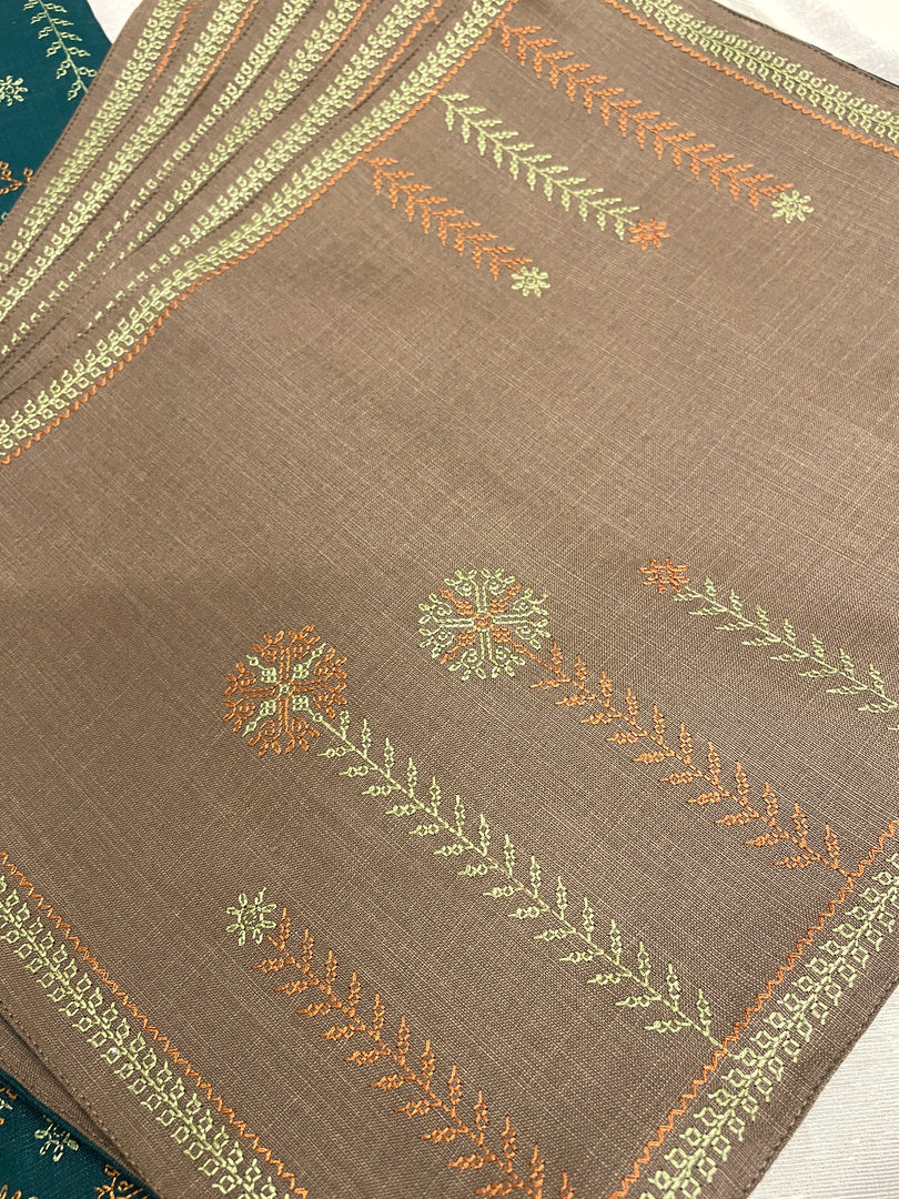 Motif detail of kothambri moggu kasuti table set in cotton weave