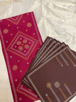 Load image into Gallery viewer, Motif close-up of badige moggu kasuti table set embroidery
