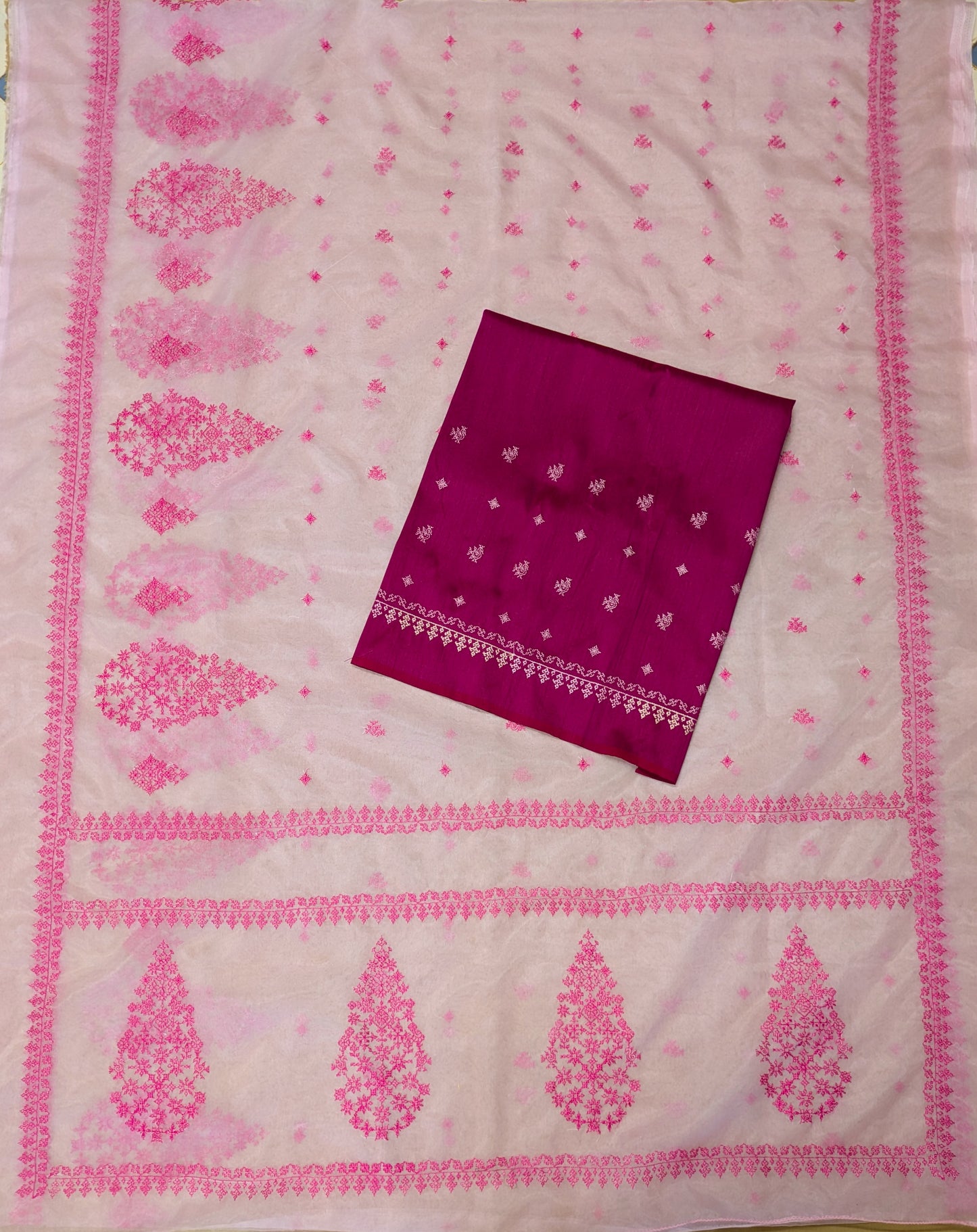 Raspberry Petal Organza Kasuti Saree