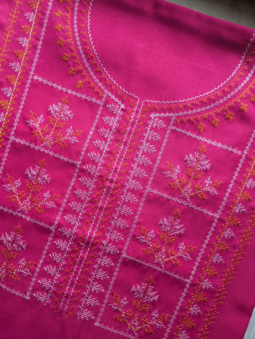 Magenta kasuti kurti showing sleeve embroidery pattern