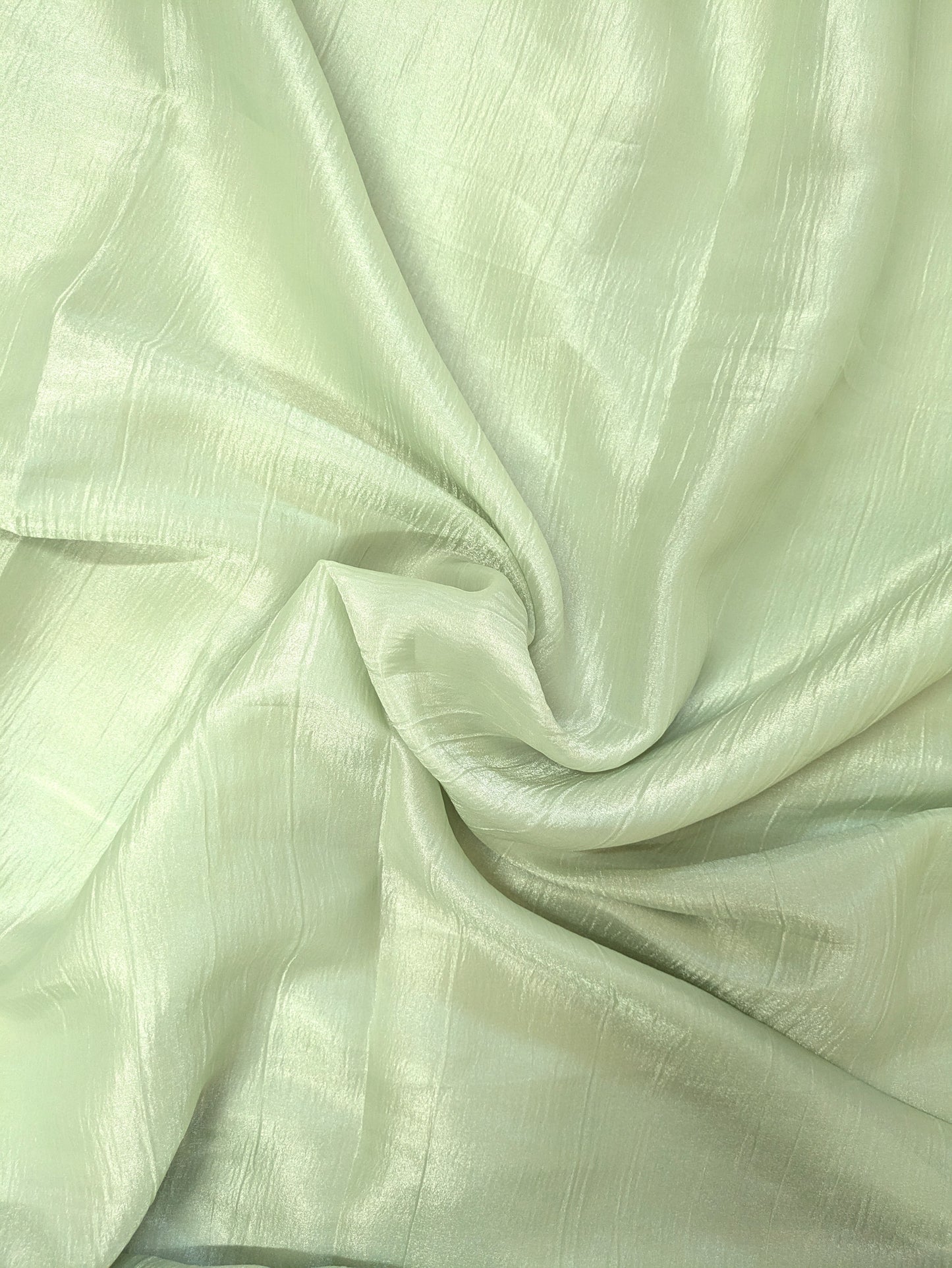 Pista Kanakambara Saree Combo (with designer kasuti blouse)