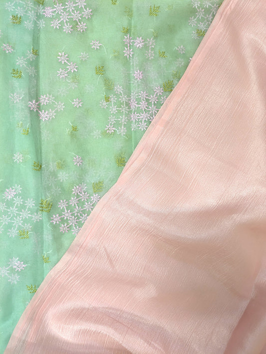 Baby Pink Kanakambara Saree Combo (with designer kasuti blouse)