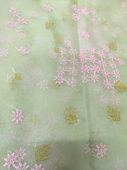 Baby Pink Kanakambara Saree Combo (with designer kasuti blouse)