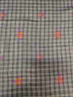 Load image into Gallery viewer, Embroidery close-up on grey cotton saree with malini kasuti threadwork
