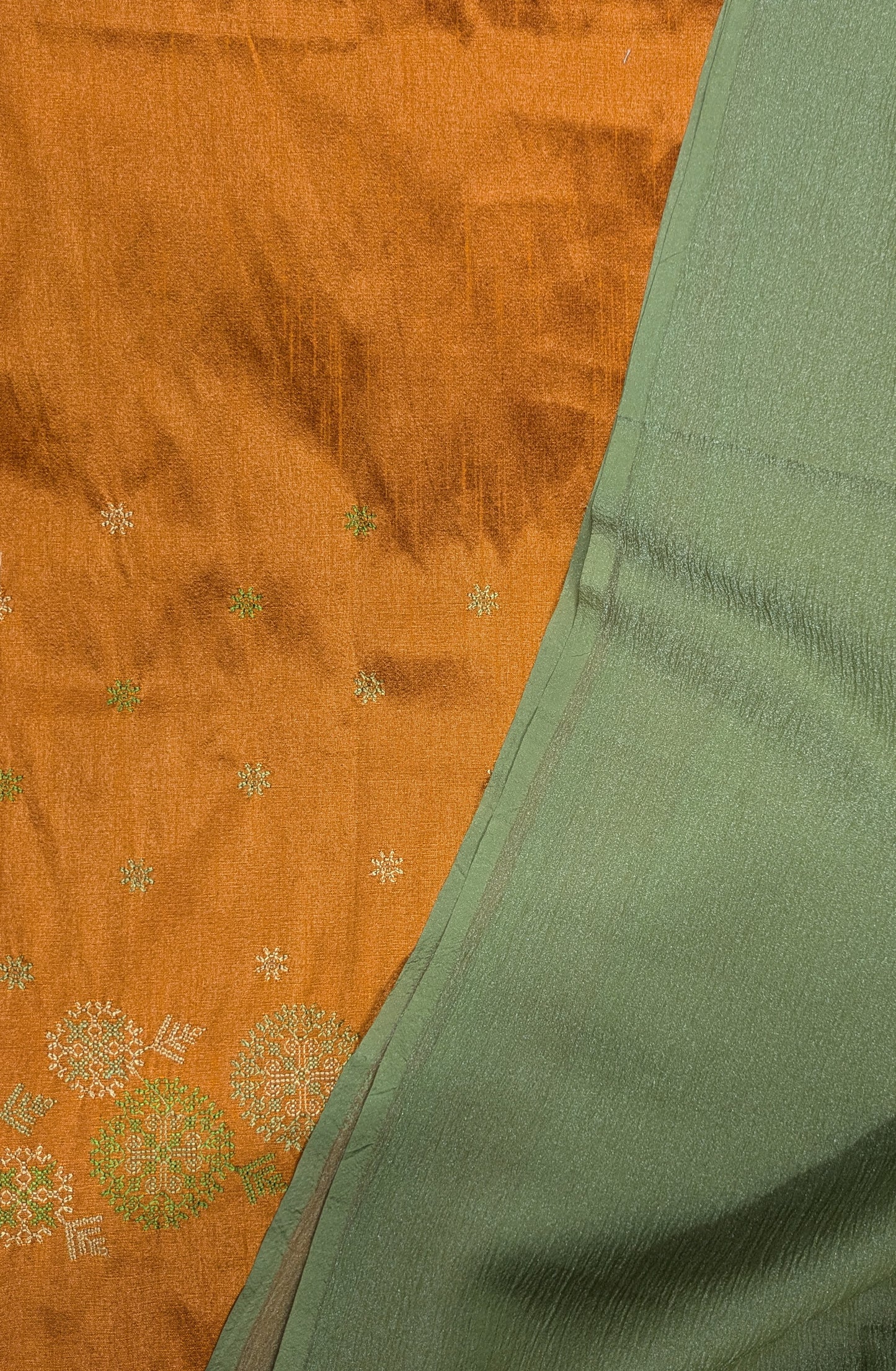 Green Manjari Saree Combo (with designer kasuti blouse)