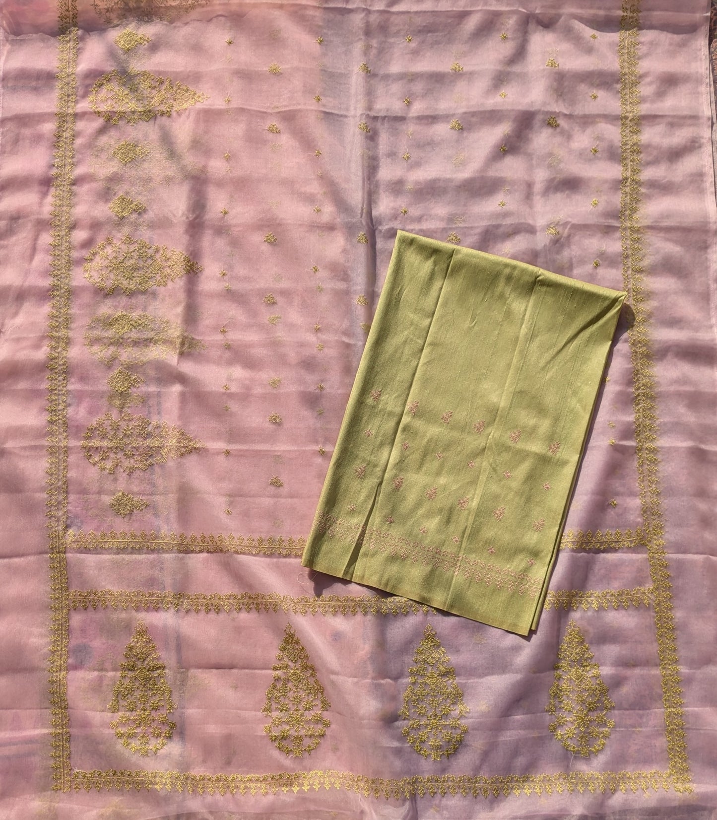 Baby Pink Petal Organza Kasuti Saree