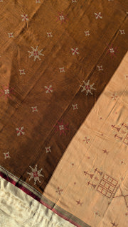 handwoven cotton saree in brown kasuti ter style border view