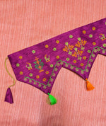 Load image into Gallery viewer, Magenta pink classic kasuti toran with threadwork detail
