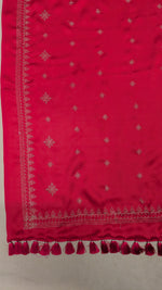 Load image into Gallery viewer, embroidered red tulsi kasuti saree pallu close view
