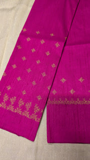 rani pink kasuti blouse with gold zari embroidery and peacock motif