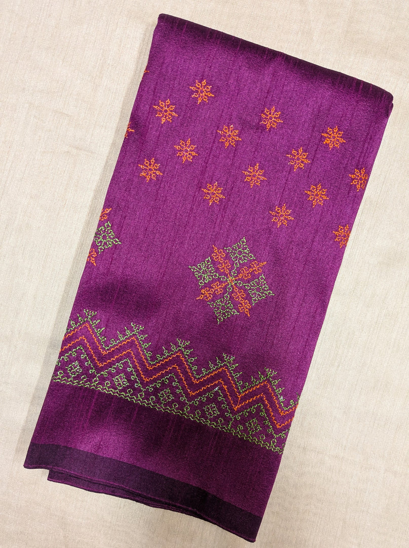 Back hook view of purple kasuti blouse with embroidered detail