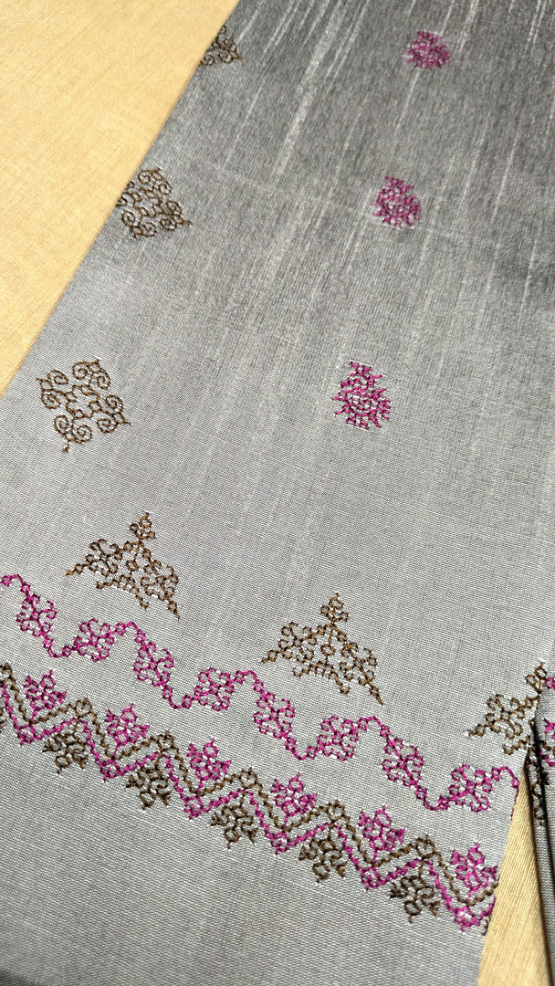 Grey kanika kasuti blouse back neckline with embroidery detail