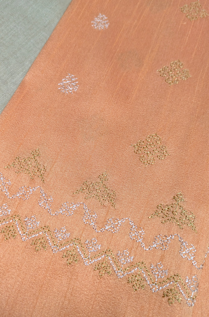 Peach kanika kasuti blouse side angle highlighting embroidery