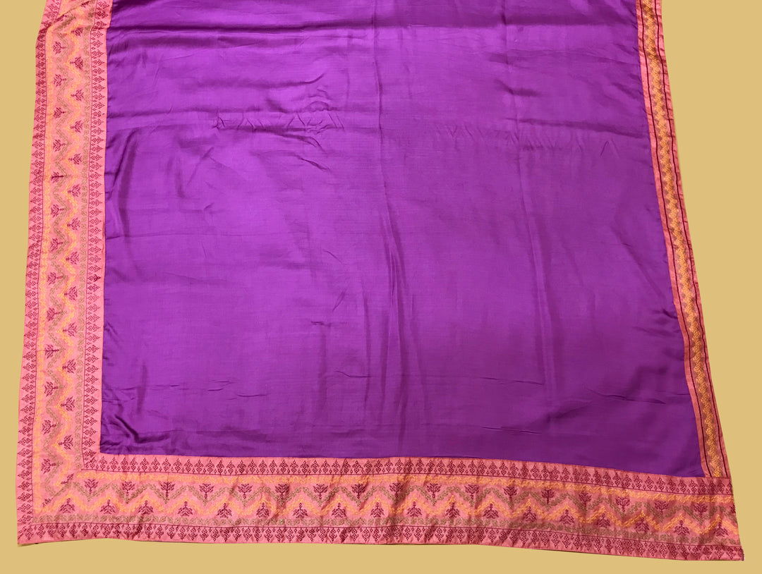 Purple maharani border saree close-up of detailed embroidered border