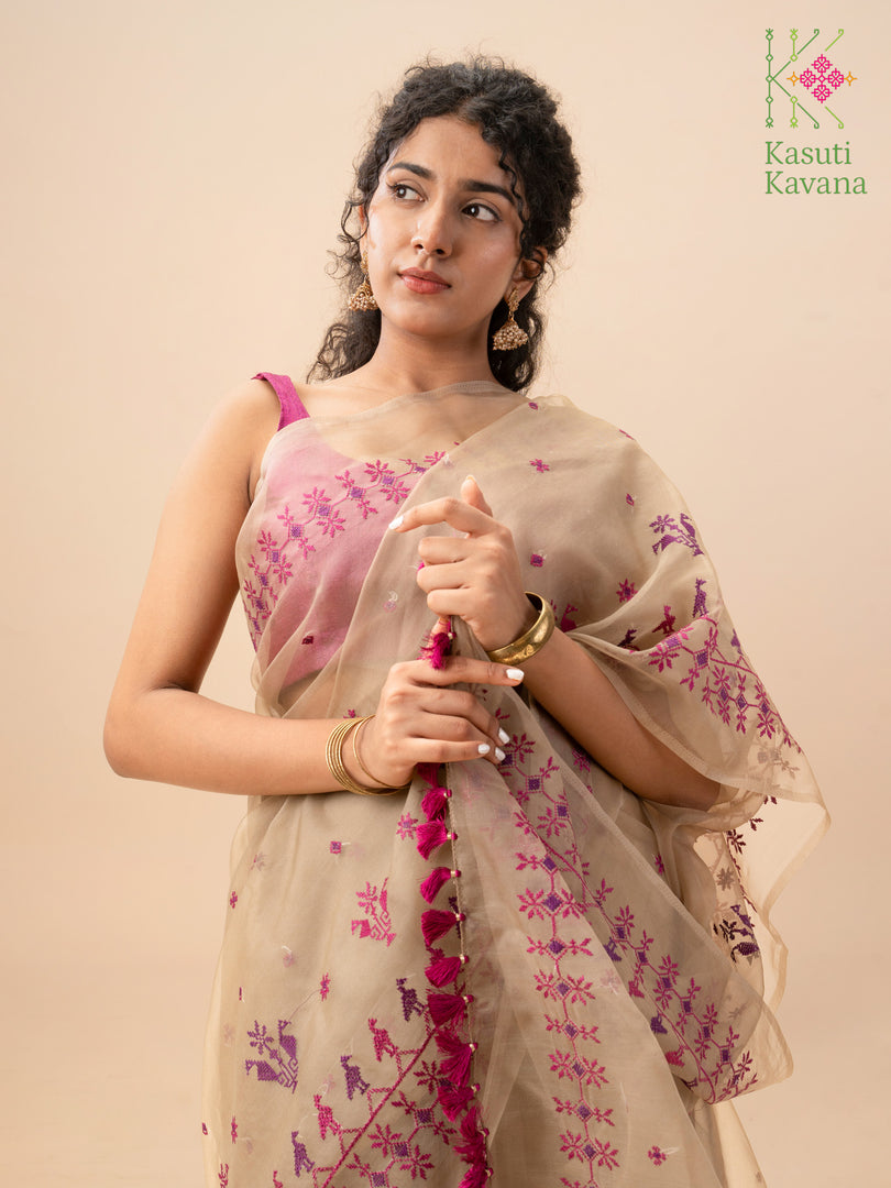 brown mayur organza kasuti saree showing embroidery on sheer drape