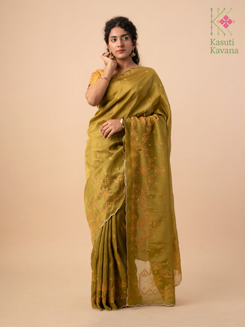 embroidered kasuti tissue saree in mehendi green close-up