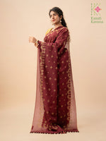 Load image into Gallery viewer, Ruby saree close-up showing goose motif with shimmering zari work
