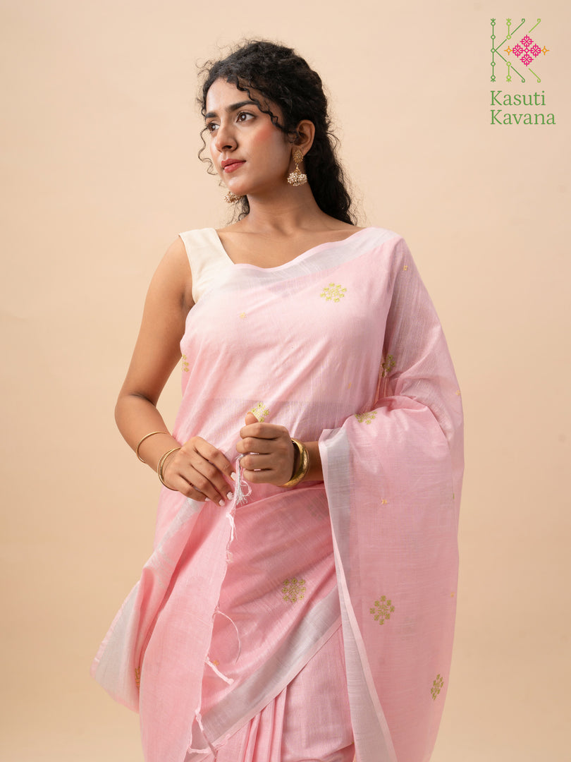 floret cross stitch kasuti saree in baby pink pallu embroidery view