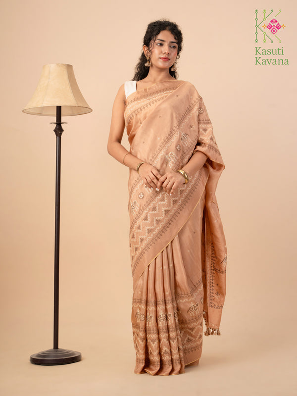 Bollywood beige elephant saree pallu view with elephant motif border