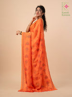 Load image into Gallery viewer, classic kasuti saree in kesari orange pallu embroidery detail

