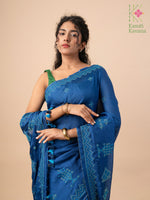 Load image into Gallery viewer, Blue kasuti saree with traditional motifs and pallu detail
