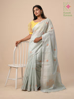 Load image into Gallery viewer, floret cross stitch kasuti saree in baby pink pallu detail
