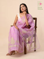 Load image into Gallery viewer, lilac organza kasuti saree with sheer embroidered pallu view
