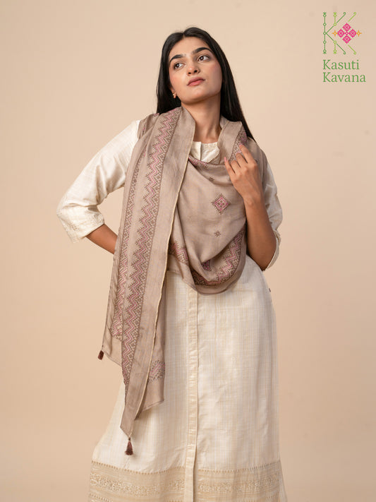 Brown Classic Kasuti Stole