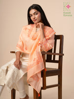 Load image into Gallery viewer, peach classic kasuti stole with embroidered border front view
