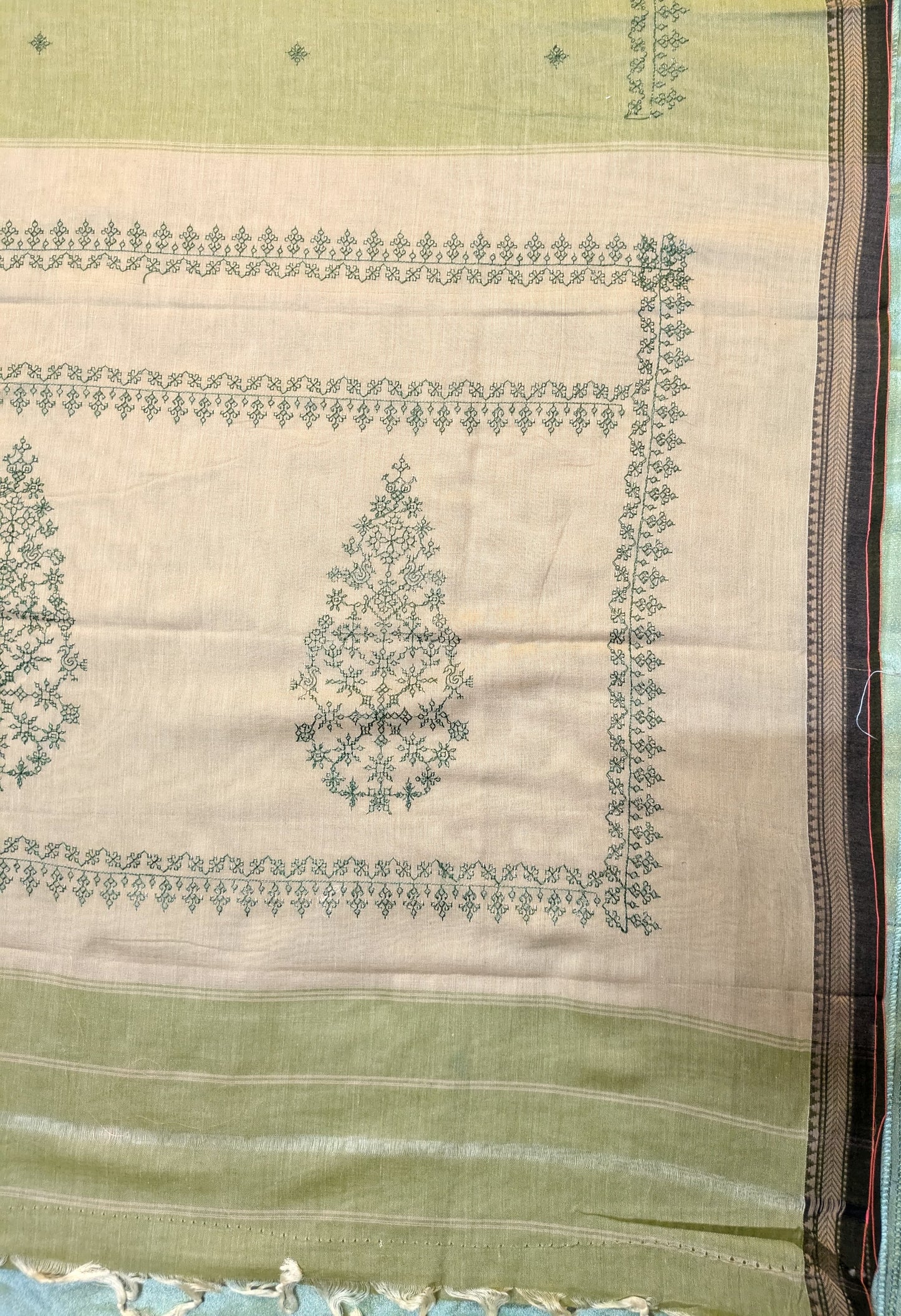 Light Green Petal Kasuti Handwoven Cotton Saree