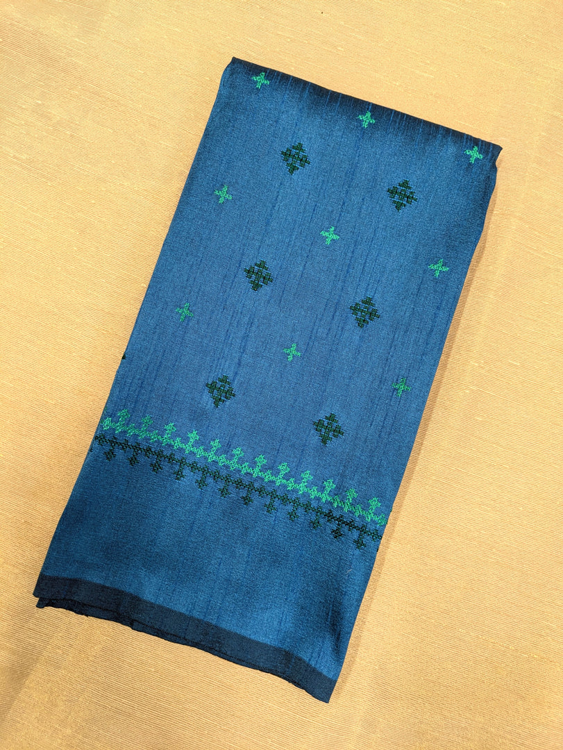 embroidery close-up of ananda blue diamond kutchwork blouse