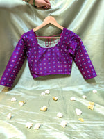 Load image into Gallery viewer, sleeve embroidery detail on purple chaya kasuti stitched blouse

