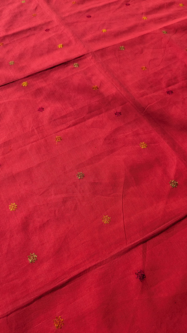 red kasuti cotton saree with bloom embroidery close-up