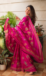 Load image into Gallery viewer, Sleeve detail paired with magenta classic kasuti saree
